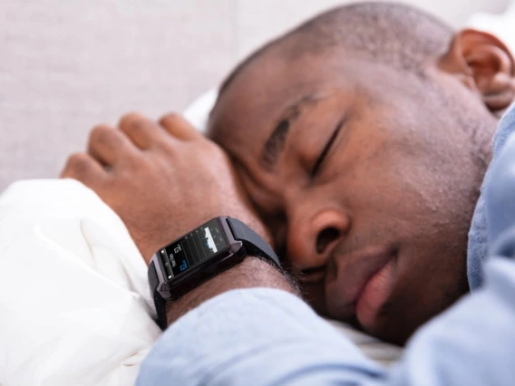 Public health faculty gives expert guidance on tracking sleep with wearable devices