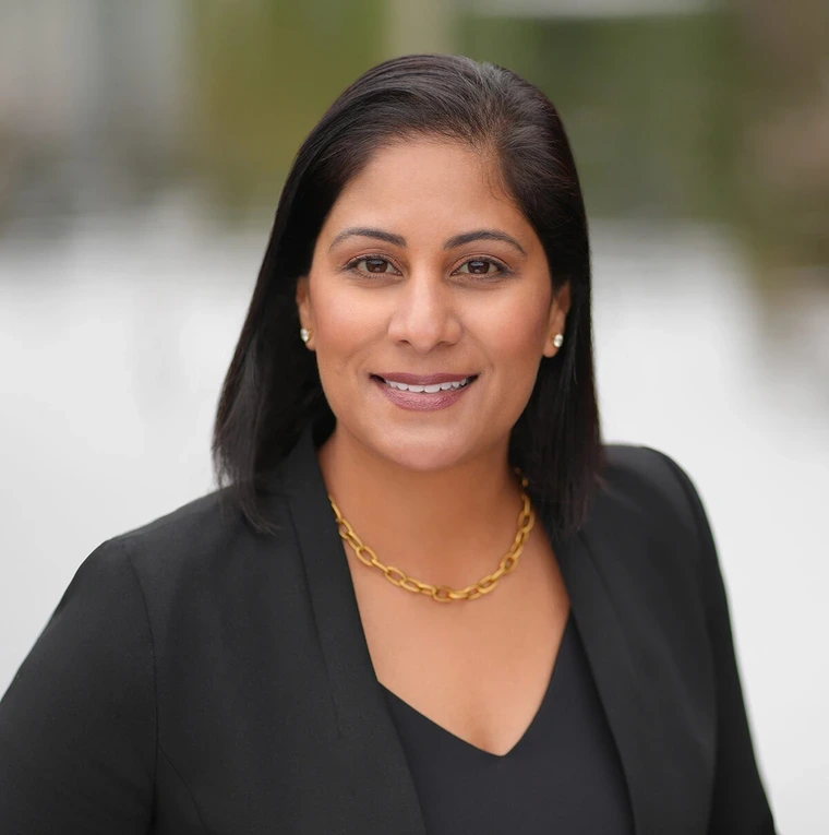 nomita divi headshot