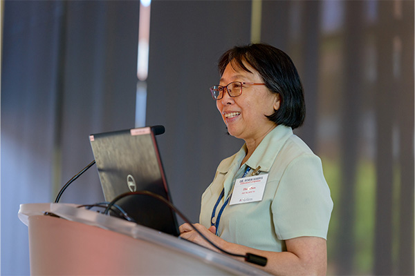 Dr. Zhao Chen speaking