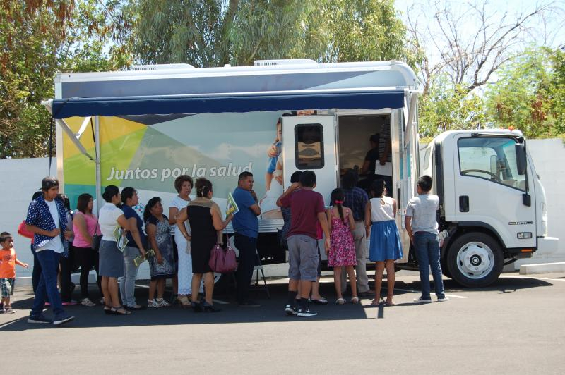 The program, “Juntos Por la Salud,” or Together For Health, offers free health services via a mobile health unit that travels to communities where there are a large number of people who are not insured or are underinsured.